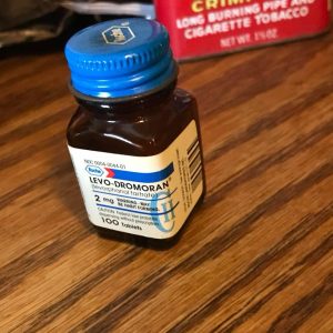 Hvite Levorfanol Levo-Dromoran 2mg tabletter i originalemballasje for sikker og diskret levering i Norge