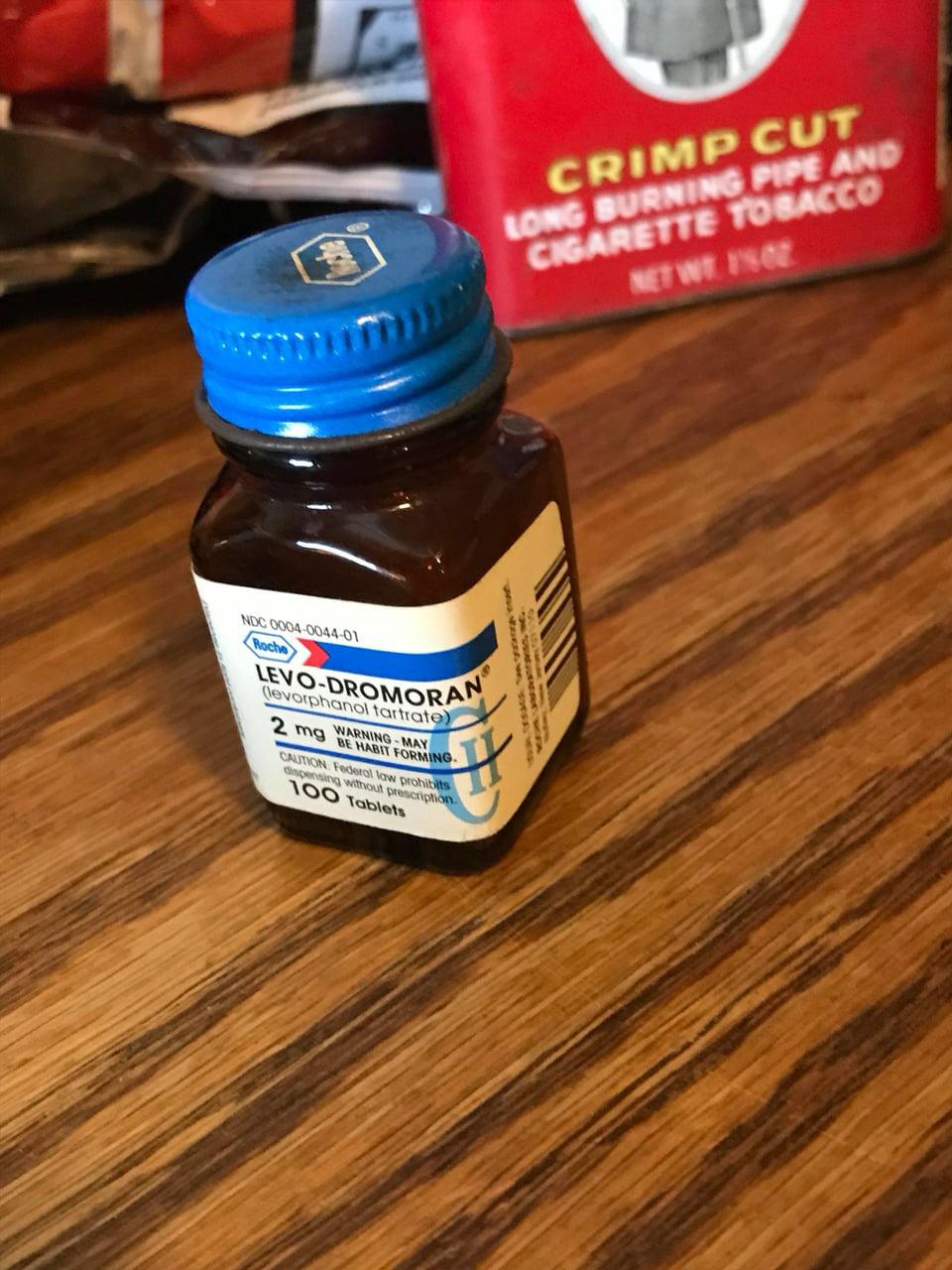 levorfanol-levo-dromoran-online-norge Hvite Levorfanol Levo-Dromoran 2mg tabletter i originalemballasje for sikker og diskret levering i Norge